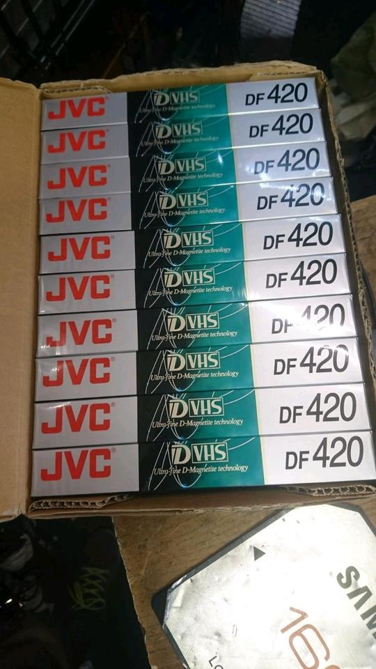 JVC DF-420 D-VHS Digital Videocassetten, 1 Karton/10 Stück - NEU!