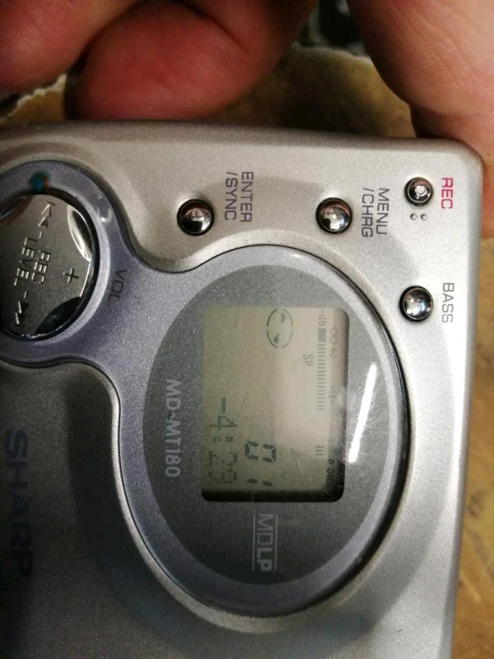 SHARP MD-MT180H(S), MiniDiscman mit Original-Adapter!!!