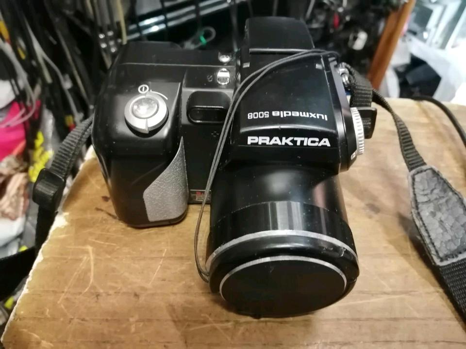 PRAKTICA Luxmedia 5008/ Digital-Kamera OHNE Speicherkarte!!!