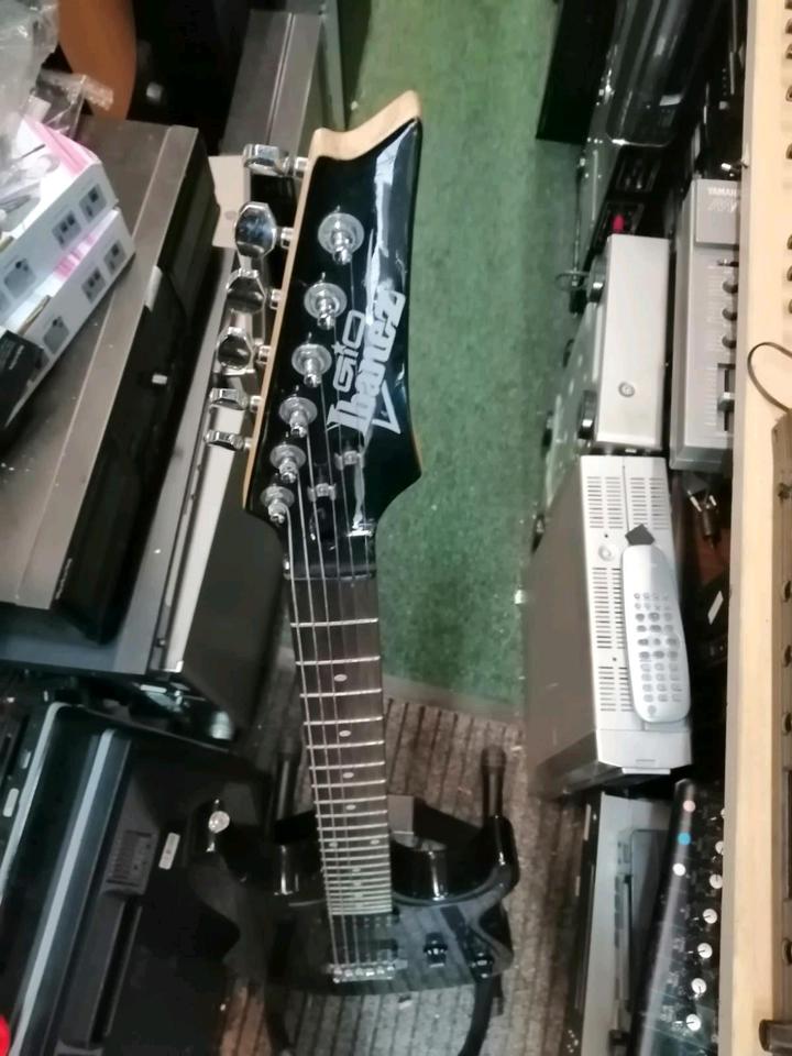 IBANEZ GIO, E-Gitarre, made in China, guter Zustand!!