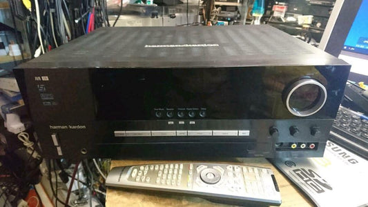 HARMAN/KARDON AVR 135/230, Receiver mit Original-Fernbedienung