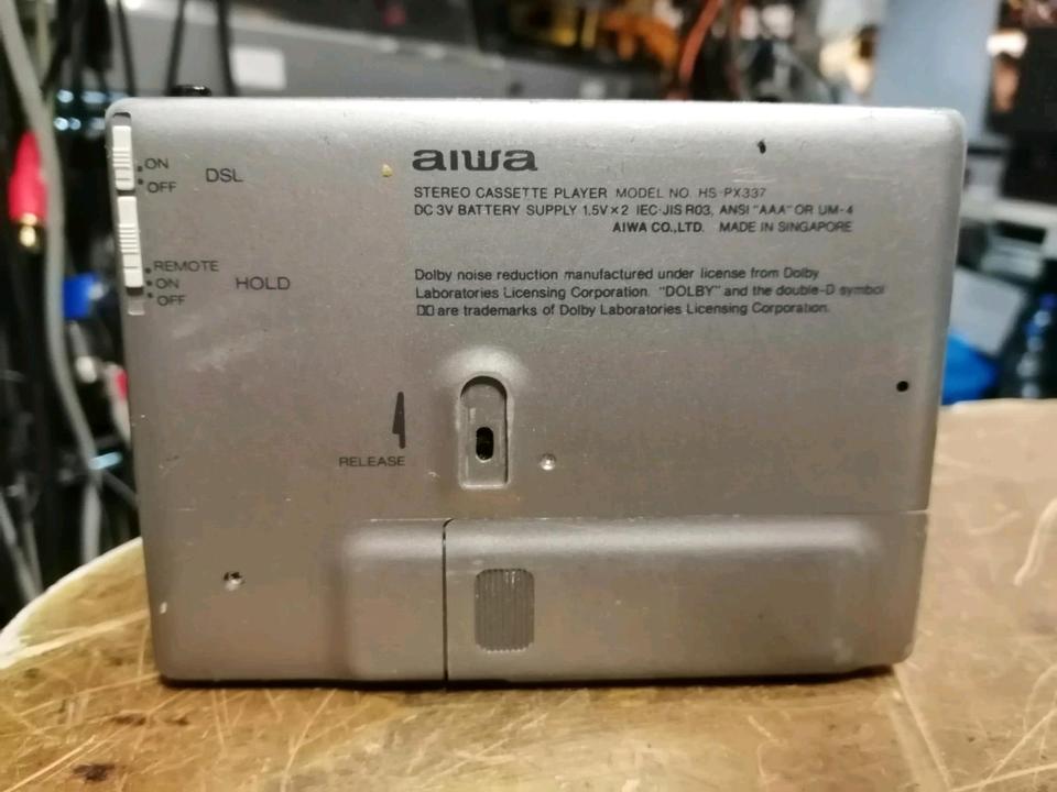 2 AIWA Walkman: HS-PX310 + HS-PX337, beide Walkman sind DEFEKT!!!