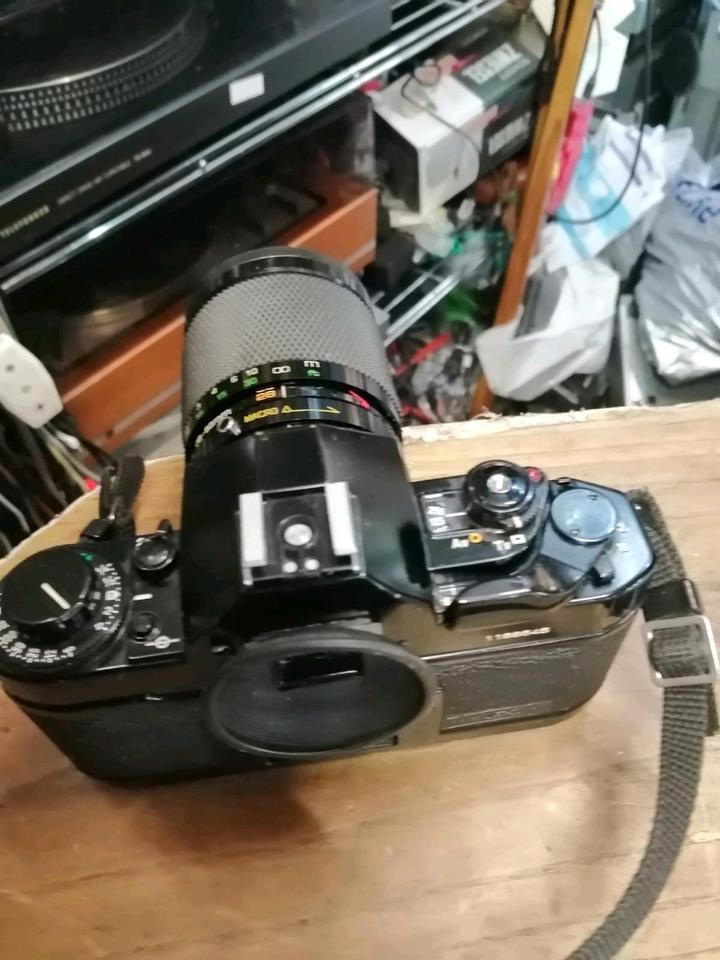 CANON A-1, Analog-Kamera + SOLIGOR Objektiv + B+W Linse!!