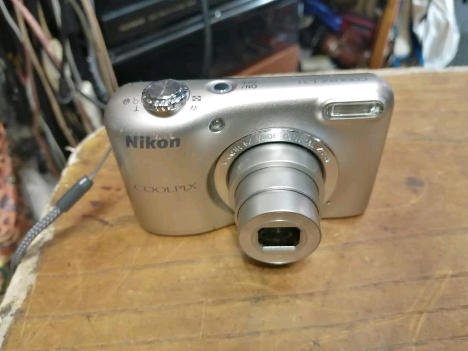 NIKON COOLPIX L31, Digital-Kamera mit Originalkarton!!!