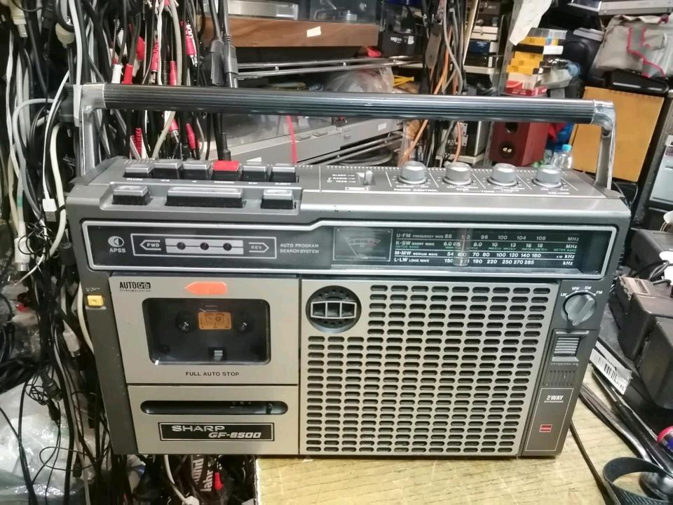 SHARP GF-6500, Radio-Cassetten-Recorder, etwas DEFEKT!!