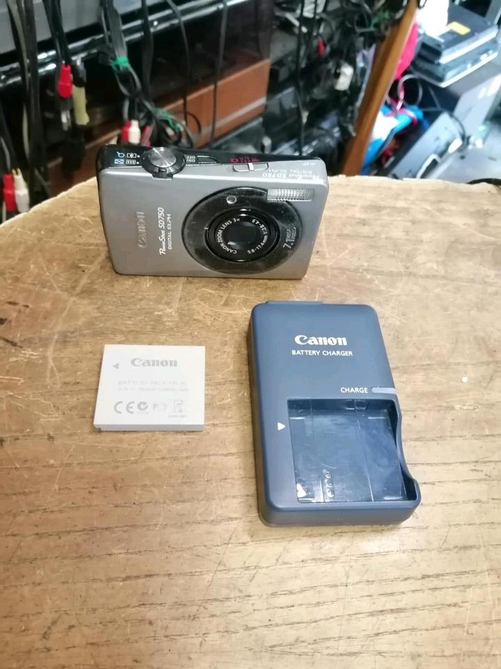 CANON PowerShot SD750 Digital Elphi, Digital-Kamera mit Zubehör!!