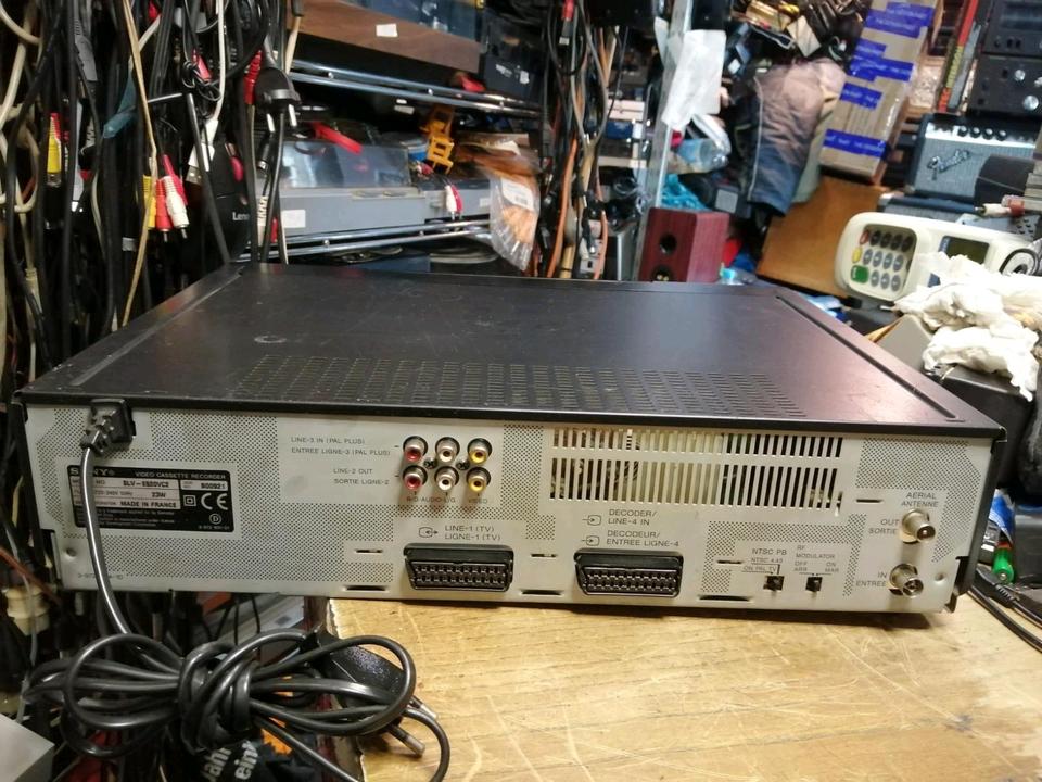SONY SLV-E920VC2, Videocassettenrecorder (VHS) guter Zustand!!