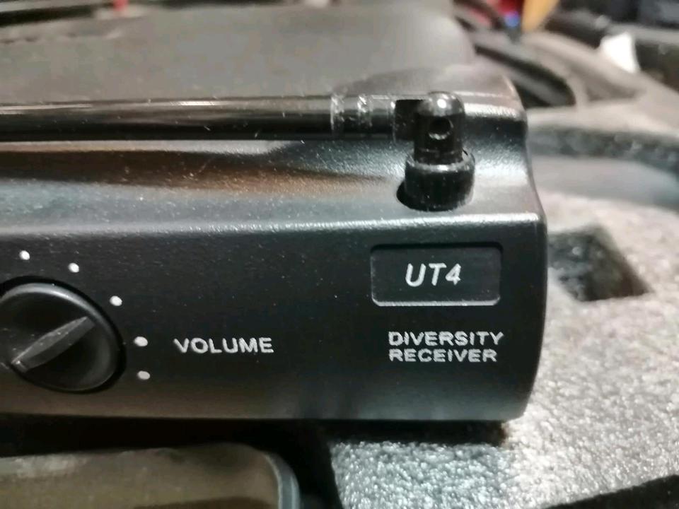 SHURE UT4-TM Receiver + SHURE Beta wireless Mikrofon!!