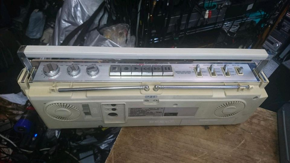 SHARP GF-7H, Radio-Cassettenrecorder, etwas DEFEKT!!!