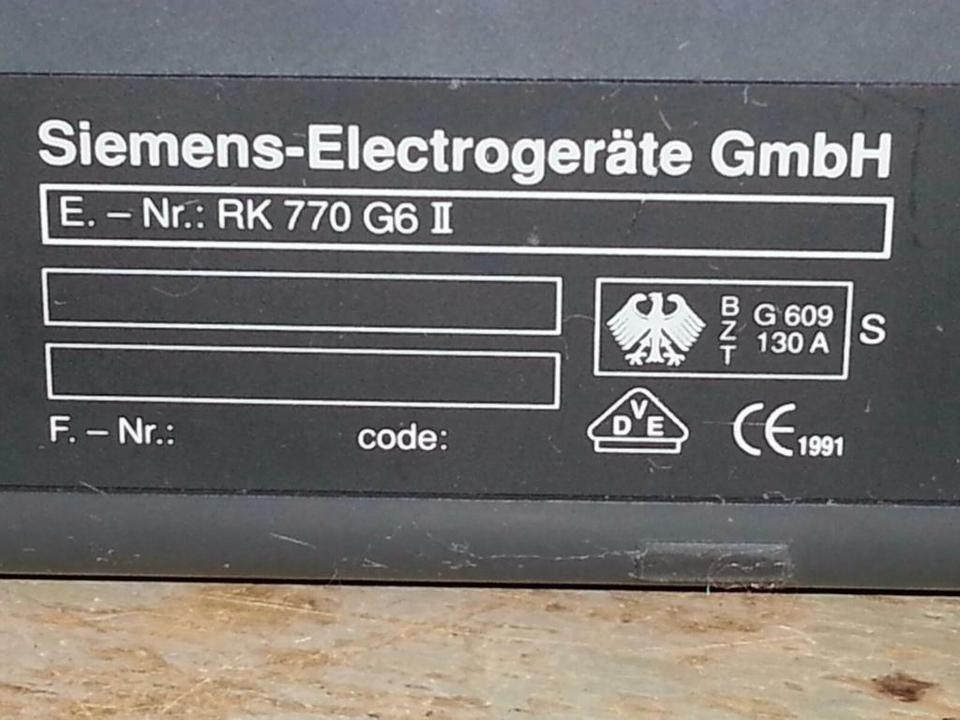 SIEMENS RK-770 G6 II; Radio-Cassetten-Recorder, etwas DEFEKT!