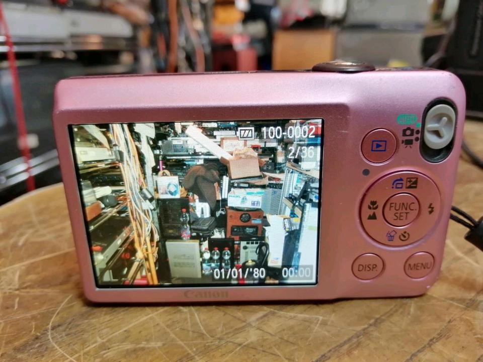 CANON IXUS 105, Digital-Kamera mit Zubehör!!