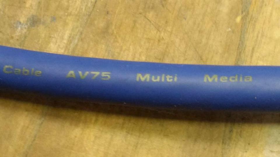 OEHLBACH Kabel AV75 Multi Media, guter Zustand!