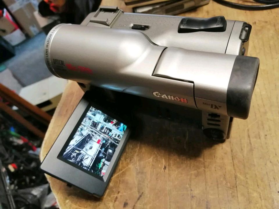 CANON DM-MV200E, MiniDV-Videocamera mit Zubehör, guter Zustand!!!