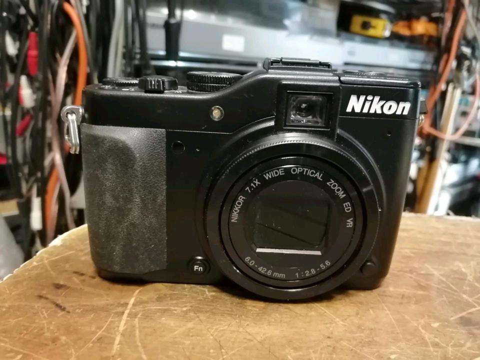 NIKON COOLPIX S7000, Digital-Kamera mit Zubehör!!