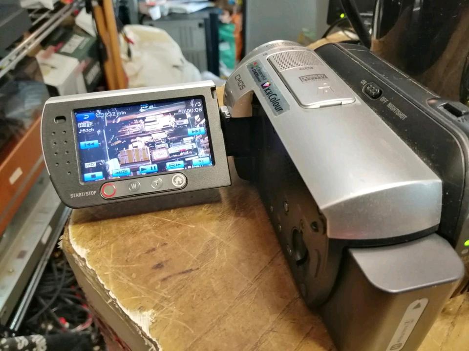 SONY HDR-SR5E, Videocamera OHNE Speicherkarte!!