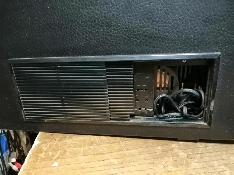 GRUNDIG ocean*boy 210, Radio, etwas DEFEKT!!