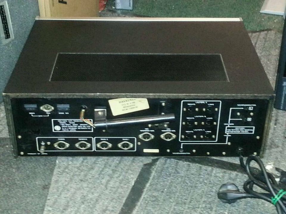 NIKKO Model 8085; MW/UKW HiFi Receiver, Holz, sehr guter Zustand!