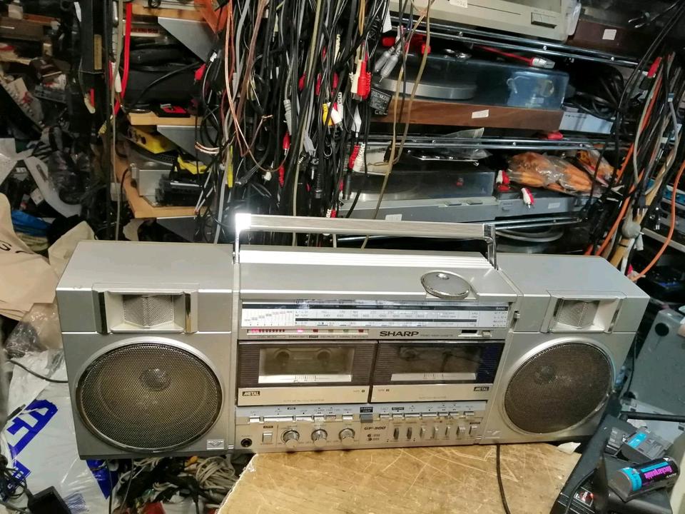 SHARP GF-500H, Radio-Cassetten-Recorder, etwas DEFEKT!!!