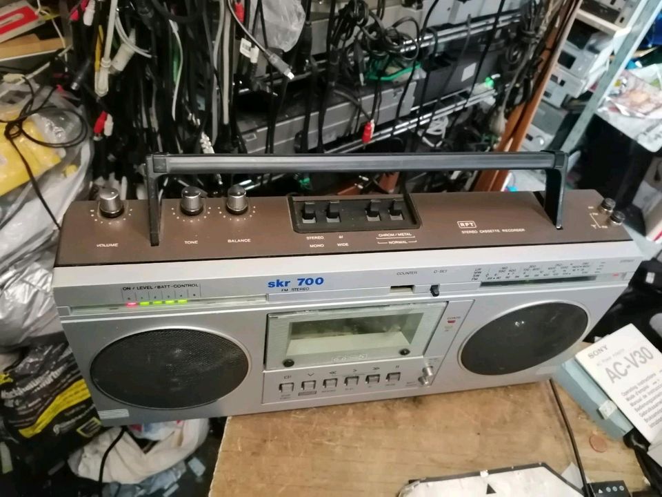 RFT SKR 700, Radio-Cassetten-Recorder mit NEUEN Antriebsriemen!!