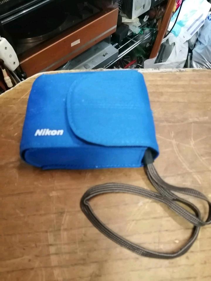 NIKON COOLPIX L23, Digital-Kamera, OHNE Speicherkarte!!