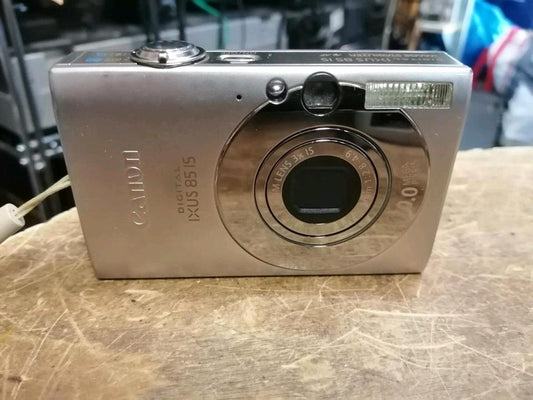 CANON IXUS 85 IS, Digital-Kamera mit Zubehör!! Silber!