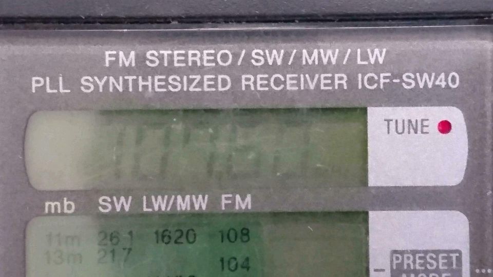 SONY ICF-SW40, Weltempfänger/PLL Synthesized Receiver