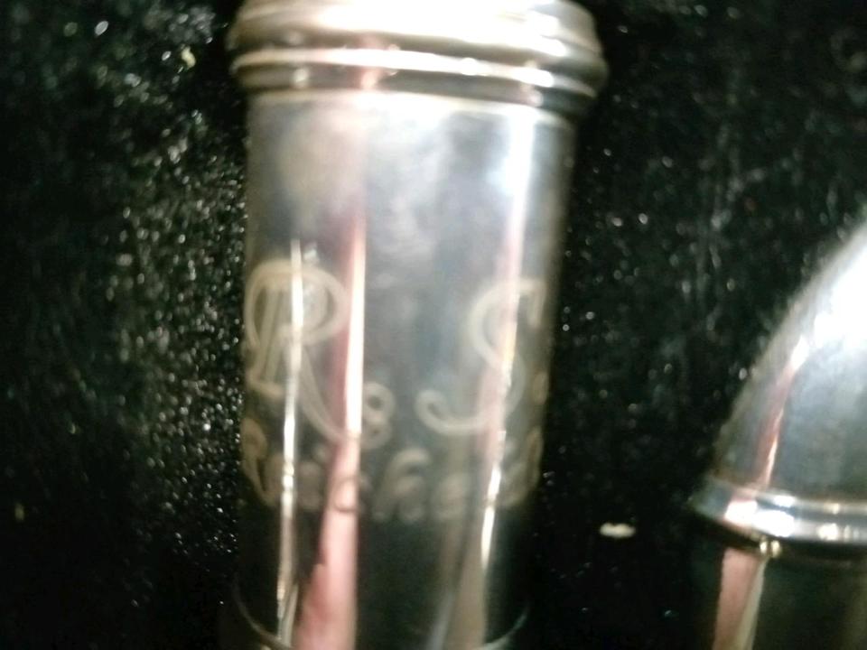 QUERFLÖTE R. S. Reichelt, mit einem Koffer, guter Zustand!!!