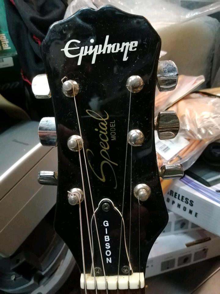 GIBSON Special Model von EPIPHONE, E-Gitarre mit 1 Tasche!!
