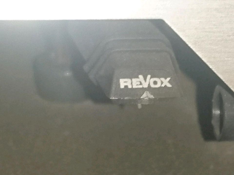 REVOX B795 Plattenspieler mit Original-Nadel, etwas DEFEKT!!