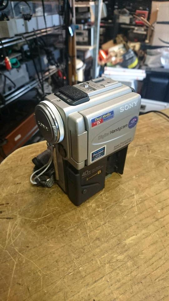 SONY DCR-PC3E, MiniDV-Videocamera, Zubehör!!