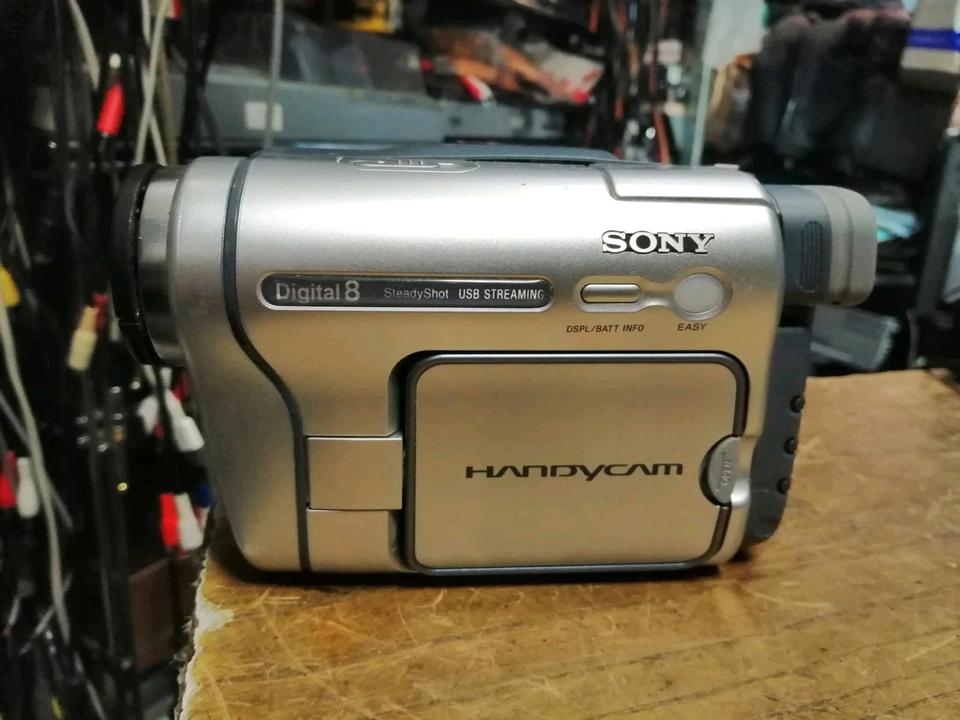 SONY DCR-TRV255E, Videocamera Digital 8, mit Zubehör!!!