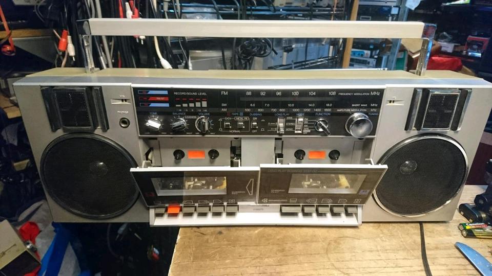 SAMSUNG W-325, Doppelcassetten-Radio-Recorder, etwas DEFEKT!!