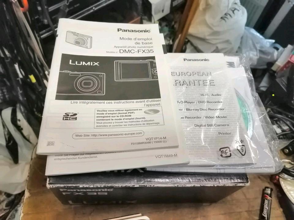 PANASONIC Lumix FX35, Digital-Kamera mit Zubehör!!!