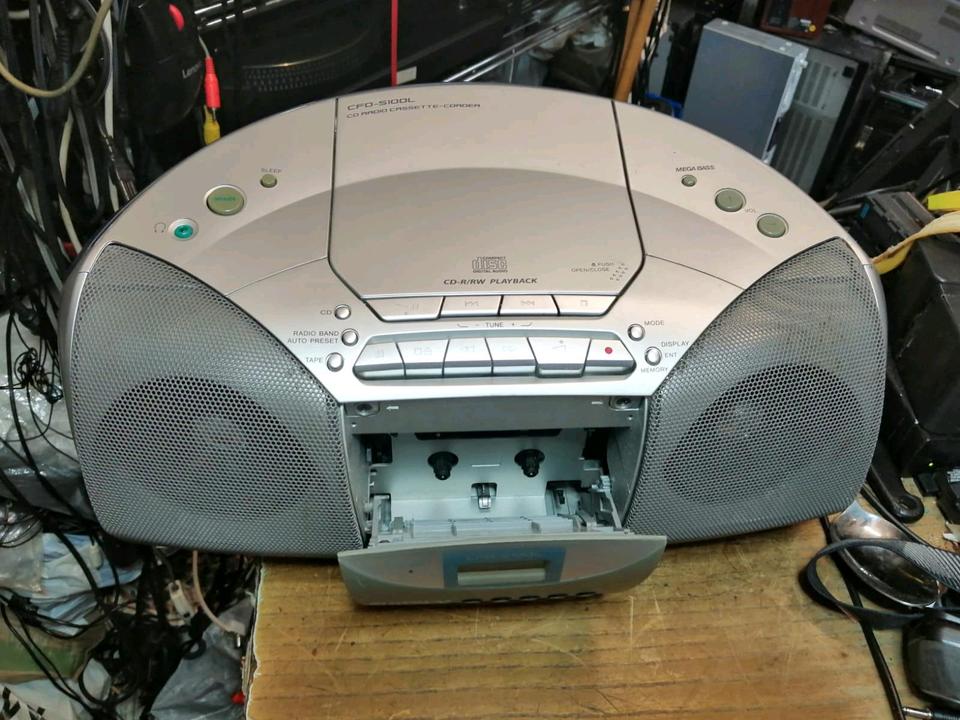 SONY CFD-S100L, CD Radio Cassette-Corder, guter Zustand!!