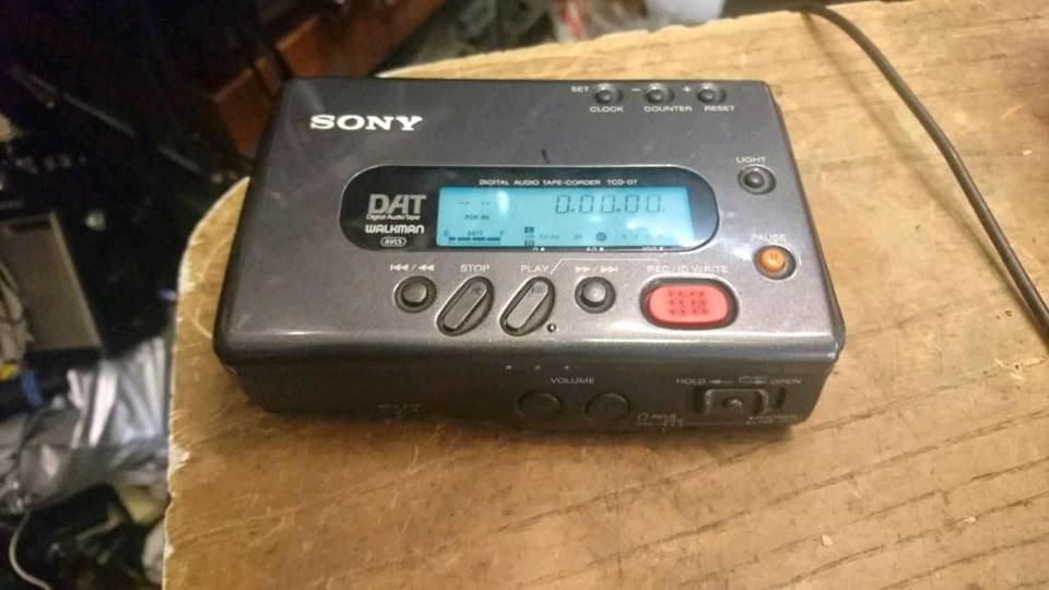 SONY TCD-D7 DAT-Recorder, DEFEKT!!!