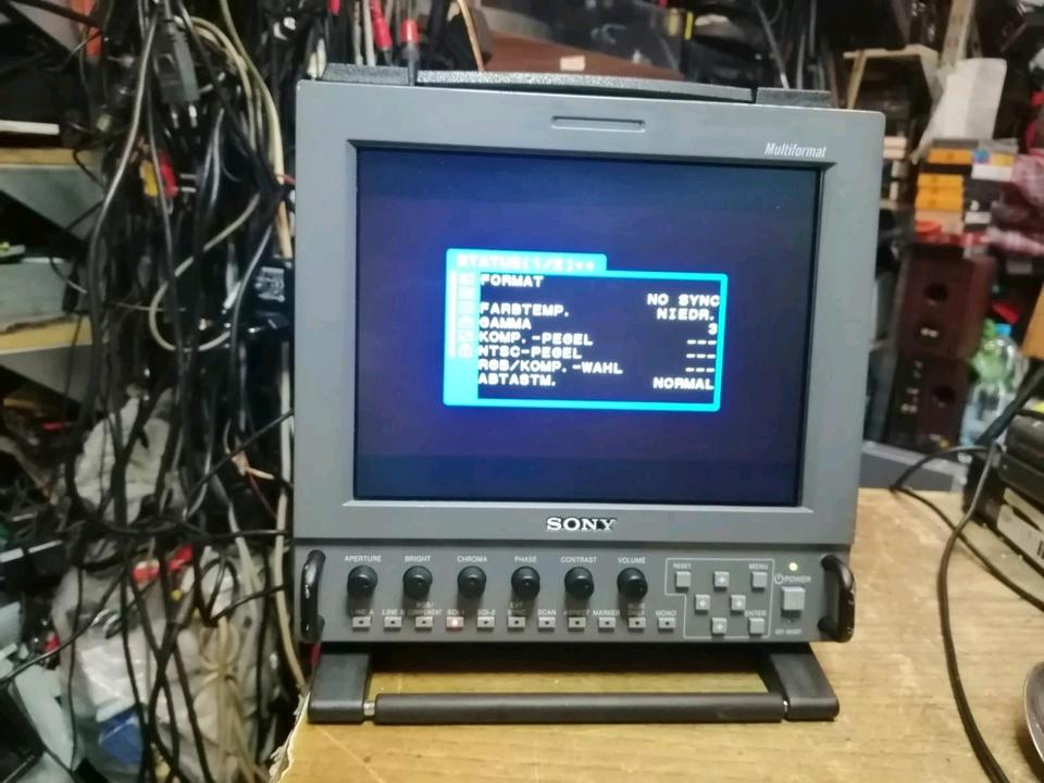 SONY LMD-9050, LCD-Monitor mit Adapter!!