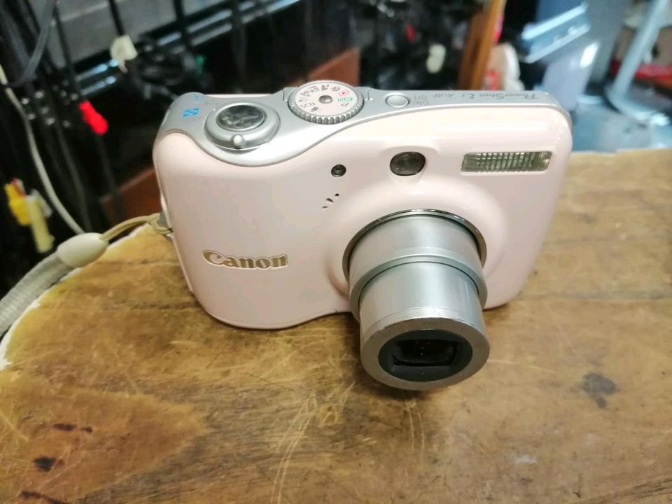 CANON PowerShot E1, Digital-Kamera mit Tasche!!