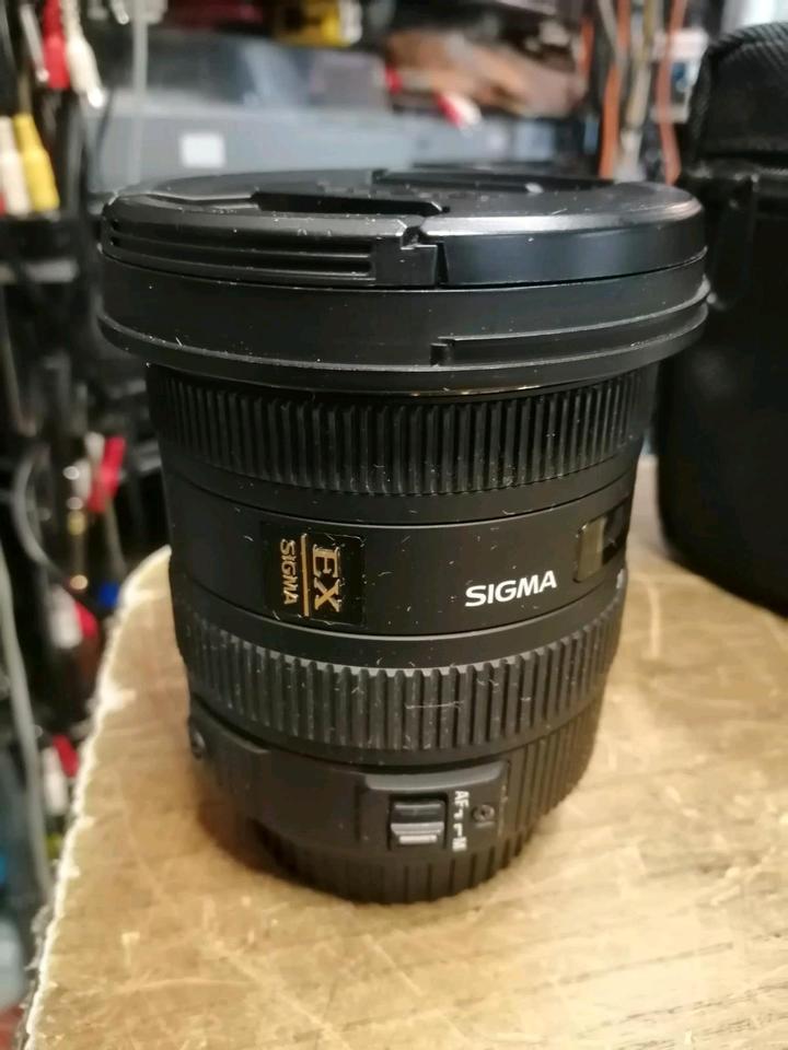 SIGMA EX 10-20 mm F3. 5 DC HSM für CANON EOS. Objektiv!!