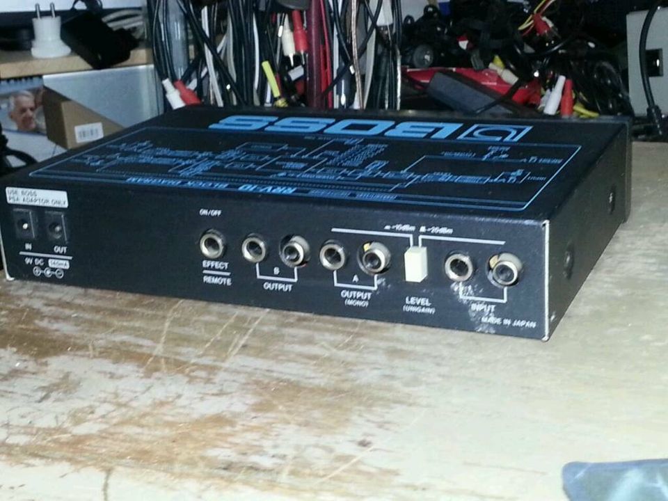 BOSS RRV-10; Digital Reverb mit Adapter, guter Zustand!