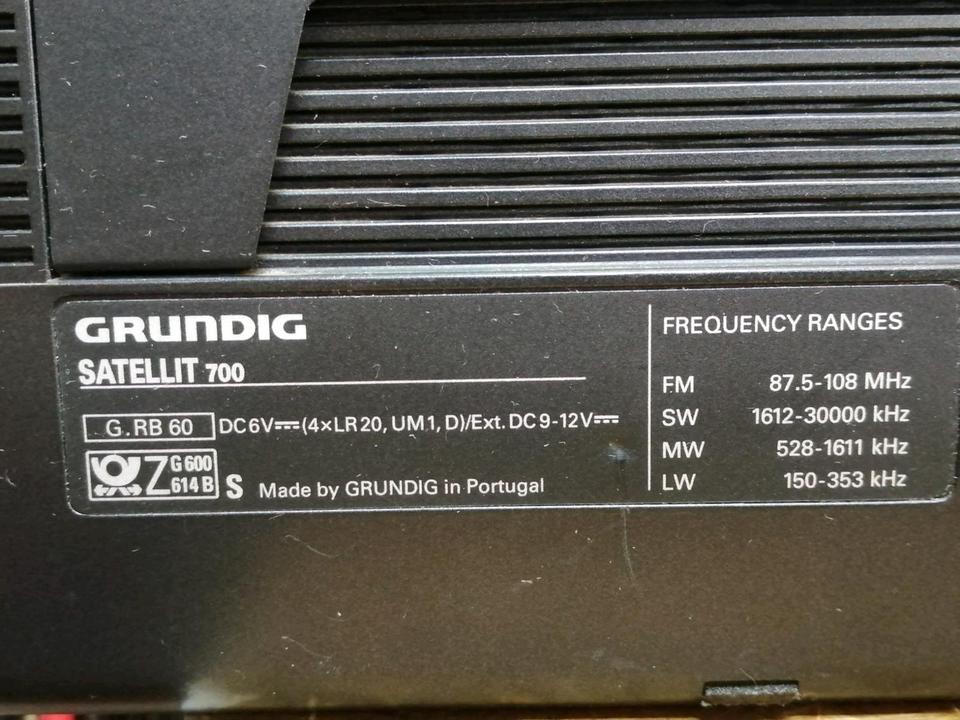 GRUNDIG SATELLIT 700, Radio, guter Zustand!!