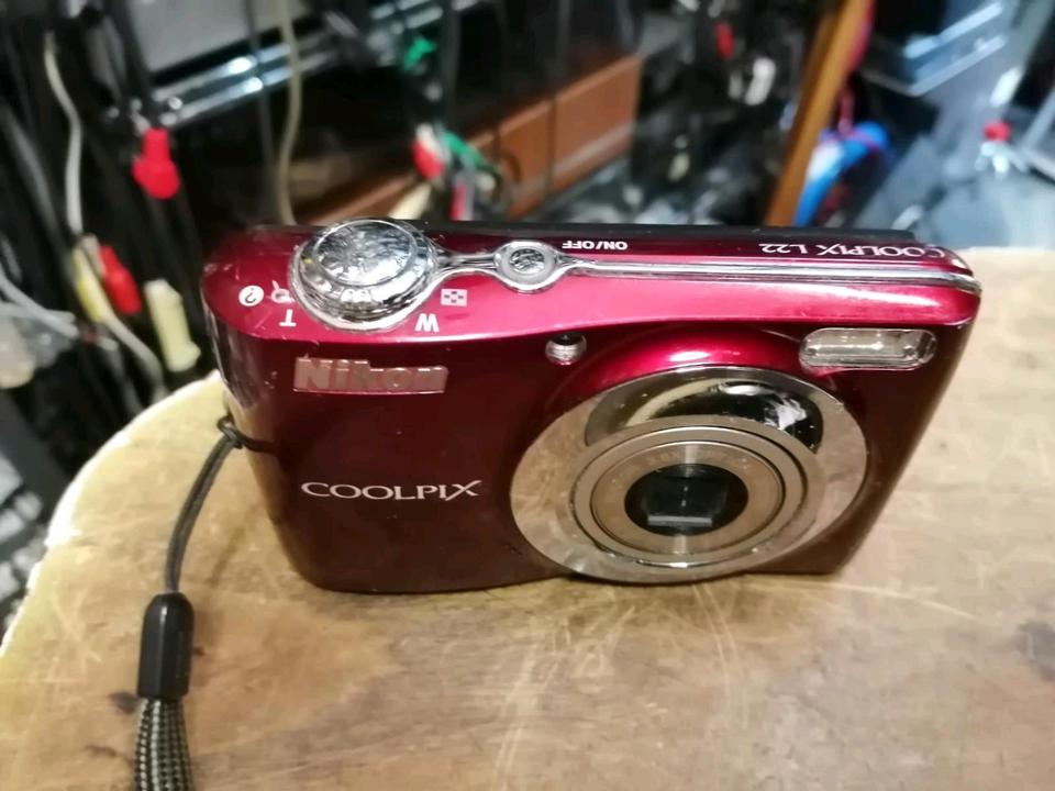 NIKON COOLPIX L22, Digital-Kamera, guter Zustand! Rot!!!