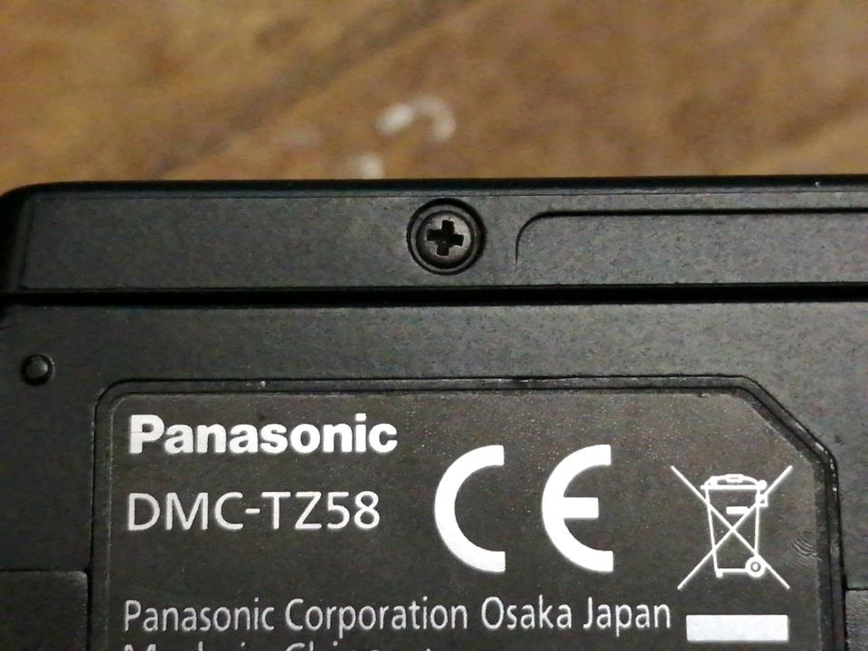PANASONIC DMC-TZ58, Digital-Kamera mit Zubehör, OHNE Speicherkar!