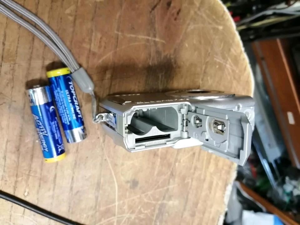 SONY DSC-S700, Digital-Kamera, OHNE Speicherkarte!!