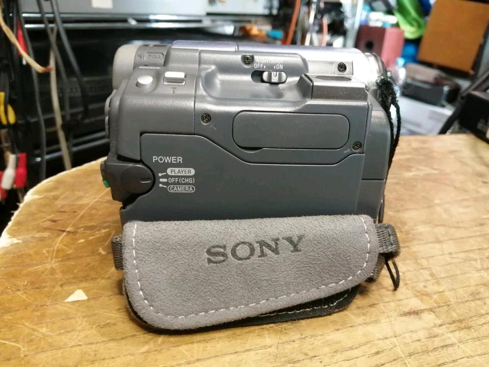 SONY DCR-TRV14E, MiniDV-Videocamera mit Zubehör!!