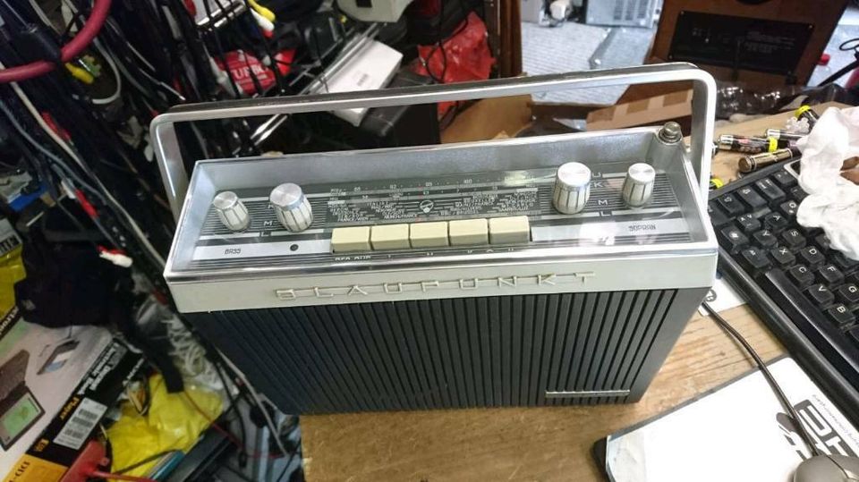 BLAUPUNKT "Derby" tolles Koffer-Radio OHNE Adapter, guter Zustand