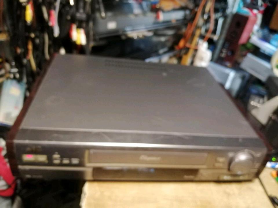JVC HR-E226EG, Videocassettenrecorder, guter Zustand!!