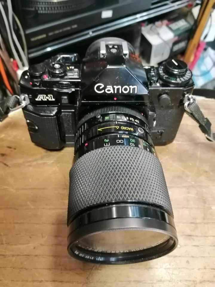 CANON A-1, Analog-Kamera + SOLIGOR Objektiv + B+W Linse!!