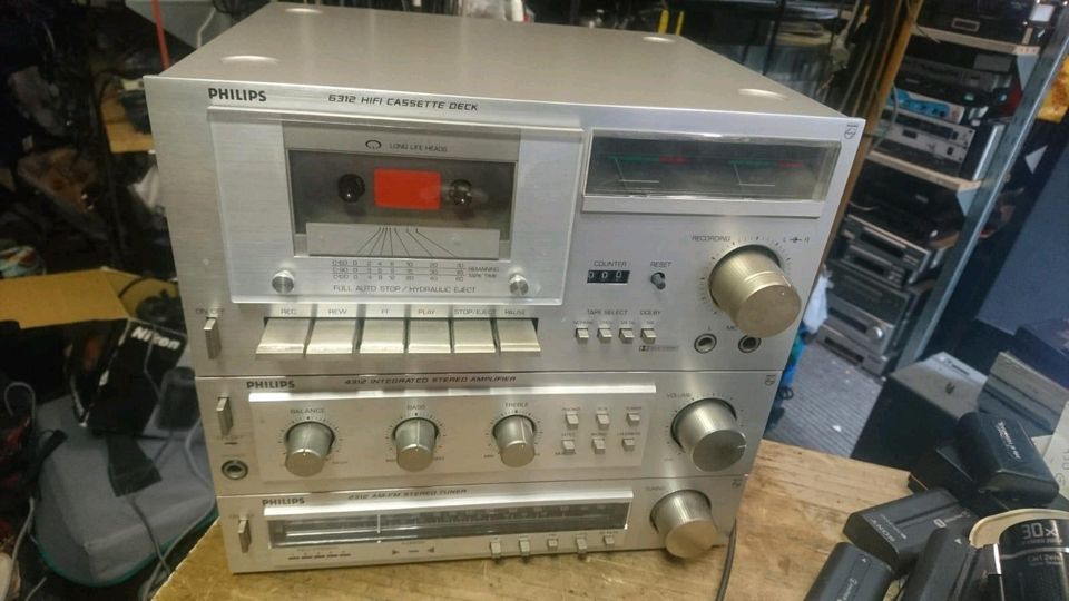 PHILIPS Anlage: 4312 Amplifier, 2312 Tuner, 6312 Cassetten-Deck