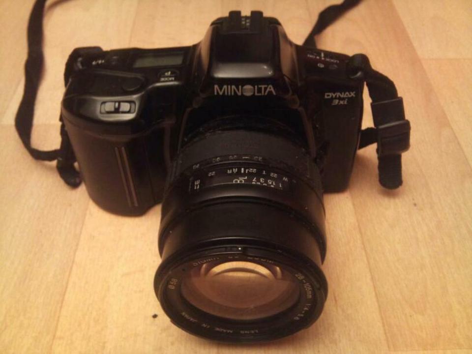 MINOLTA Dynax 3xi, Objektiv SIGMA UC 28-105 mm, sehr schön! !