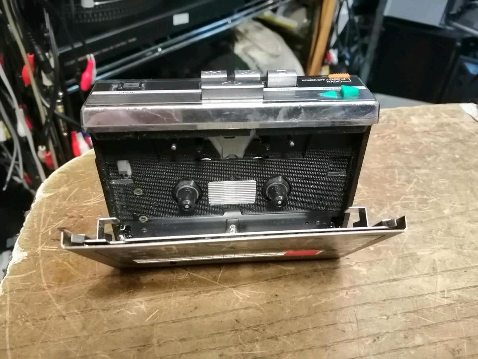 AIWA HS-T06, Walkman mit Radio, DEFEKT!!!
